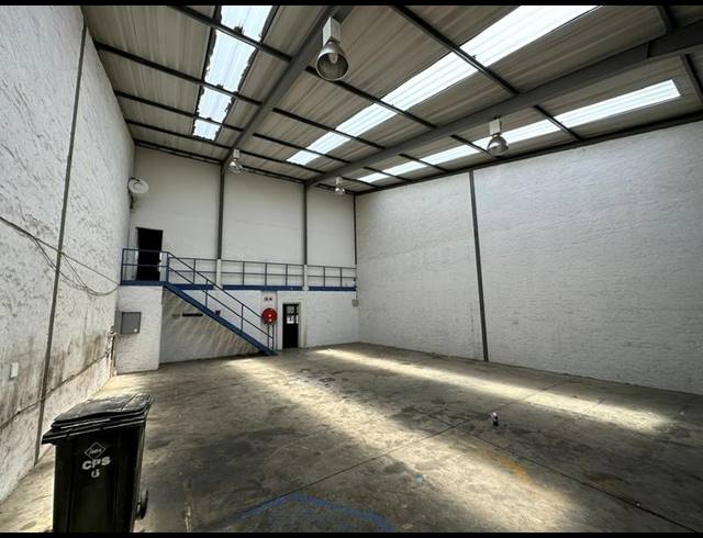 INDUSTRIAL PROPERTY TO RENT IN HALFWAY HOUSE
